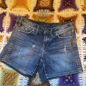 Silver Frances slightly destroyed jean shorts sz 26